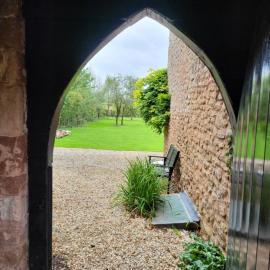 Beautiful One Bed Studio Flat - Dog Friendly, hotel in Bridgwater