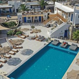 Alexandros Mykonos, hotel em Klouvas