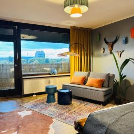 Klassen Stay - Design Studio in 11 Etage - Tolle Aussicht - Sauna, Pool - Netflix, hotel a Lahnstein