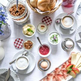 Rieplhof - Relaxing farm stay with breakfast and mountain view, Hotel in Sterzing