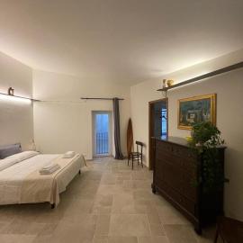 Baroon - Bistrot & B&B، فندق في بوليزي جينيروسا