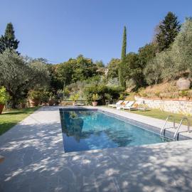 Villa Iris with Swimming Pool, hotel u gradu 'Capannori'