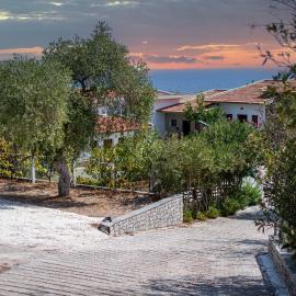 Giola Apartments And studios 1, hotel em Astris
