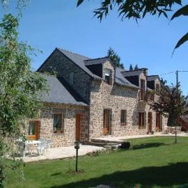 Chambres D'Hôtes De Froulay, hotel in Couesmes-vauce