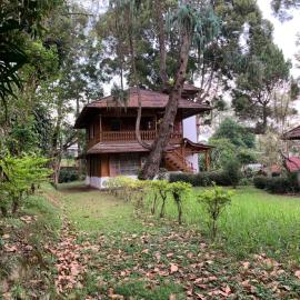 Villa Kayu Puncak by Henny Ariastoeti