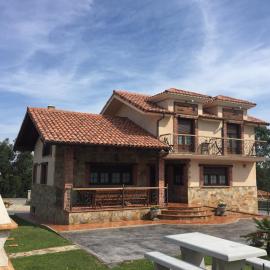Apartamentos rurales la Aguilera, hotel din Oviñana