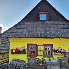 Chata Vlkolínec, hotel in Ružomberok