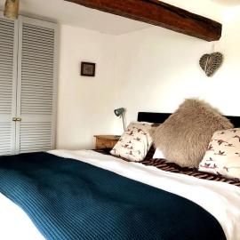 Cosy 3 Bed Cottage near 3 Peaks - Log Burner & Aga, hotel a High Bentham