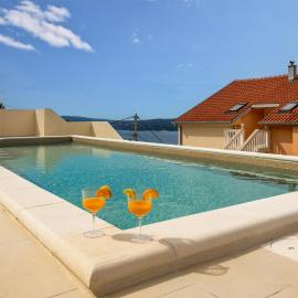Gorgeous Home In Dramalj With Wifi
