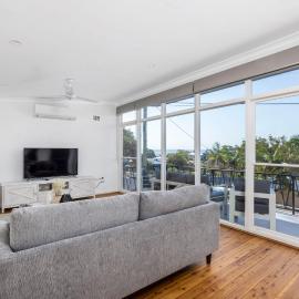 Coastal Cottage in Nelson Bay - Pet Friendly