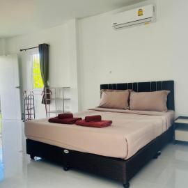 Rest Mind House, hotel u gradu 'Surin Beach'