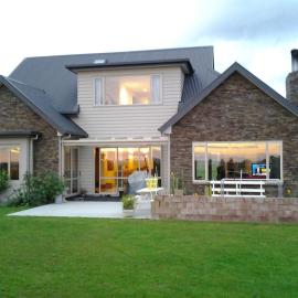 Hadlow Sunrise Retreat, hotel in Timaru