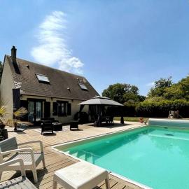 BoiKlo - Private pool, Billard, Spa Nordique 10p, hotel u gradu Hellenvilliers