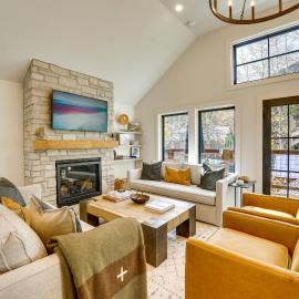 Inviting & Renovated Home in Crested Butte!
