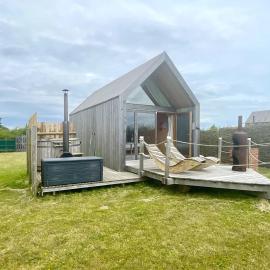 Lushna 12 Lux at Lee Wick Farm Cottages & Glamping