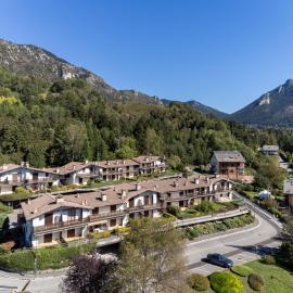 Villetta a schiera con giardino privato, hotel em Castione della Presolana