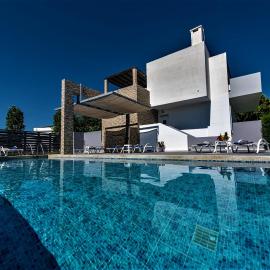 Xenos Villa 1 With Private Swimming Pool Near The Sea, hotel in Tigaki