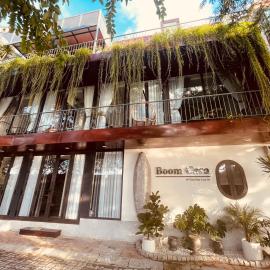 Boom Casa Homestay, Hotel in Huế
