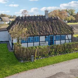 Amazing Home In Horslunde With Kitchen, hotell i Horslunde