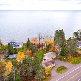 Walk to McQuade Harbor: Lake Superior Retreat, hotel a Duluth