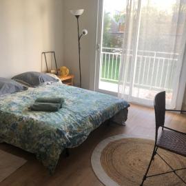 CHAMBRE PRIVEE ESPACE COMMUNS PARTAGES proche sentiers CONLEAU