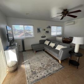 Kailani Loft, Kailua Coconut Grove 1-bedroom, Hotel in Kailua