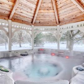 Antler Ridge: 3BDR w Hot Tub & Game Room, hotel a Albrightsville