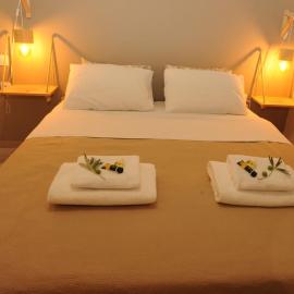 Delphic Moments II - Spacious apt 3BR 2BA with view, hotel v destinaci Delfy