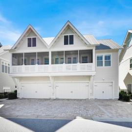 Town of Prominence 67C - Pour Beach Life