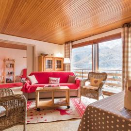 Appartement 3 Pièces 6 Pers, Balcons, Animaux Acceptés, Près Commerce - FR-1-330F-132, hotel in Le Monêtier-les-Bains