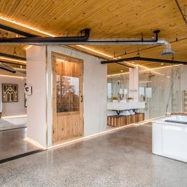 Penthouse - Spa-Inspired Guest Suite, Halifax Rooftop Home, hotel en Halifax