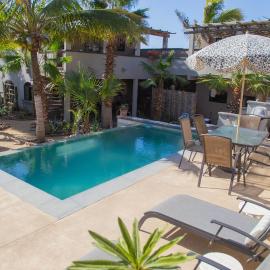 Pure Baja Private Suites-Upscale Property with Infinity Pool and Lush Gardens, hótel í El Pescadero