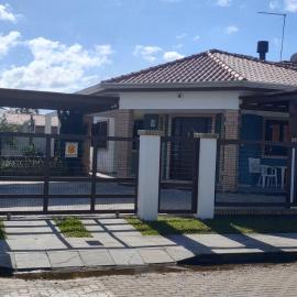 CENTRO DE XANGRI-LÁ COM PISCINA, hotel a Xangri-lá