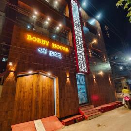 Hotel Bobby house 450m from beach & 1 km from temple, hotel di Puri