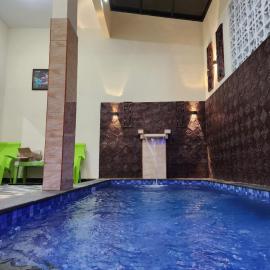 Villa 705 Rooftop 3 Lantai Private Pool , 4 Bedroom & 4 Extra Bed