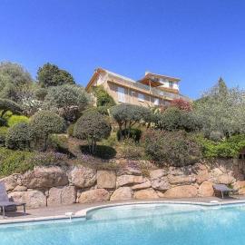 Appartement vue mer en Résidence avec piscine