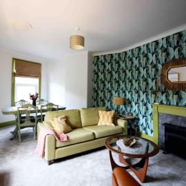 The Tree House, quiet neighbourhood, hotel in Lincolnshire
