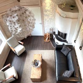 Hietavilla Borealis - Hot tube - Sauna - AC - Fireplace - 11kW EV-refuel - Landscape view - Silence - Free WiFi, hotel in Ruka