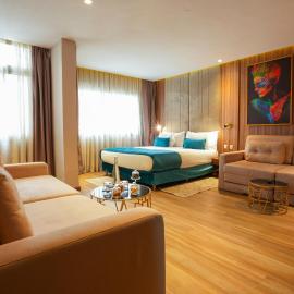 First Suites Hôtel, hotel Rabatban