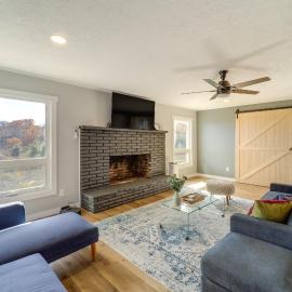 Pet-Friendly Boone Home w/ Scenic Mountain Views!, hotel v destinaci Boone