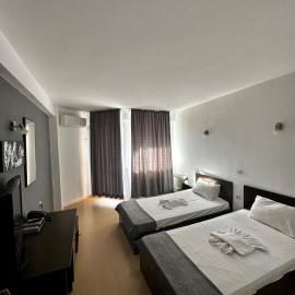 Хотел Костенец, hotel a Kostenets