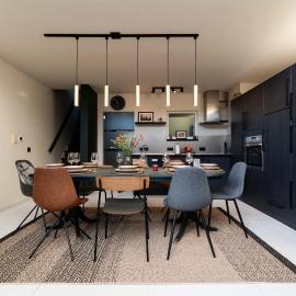 Spacious & Chic House in Center, hotell i Kortrijk