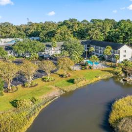 Charleston Creekside Inn, hotel di Charleston