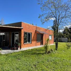 Casa Tagua Tagua - Full Equipada y Plantas Boutique, hotel in San Vicente de Taguatagua