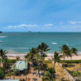 Beachfront Holiday Cottage