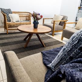 Spacious beachfront Townhouse w garage, Blouberg, hotel u gradu Bloubergstrand