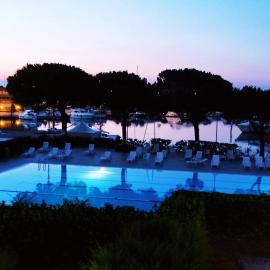 Signora Ruth - Aprilia Residence, hotel in Aprilia Marittima