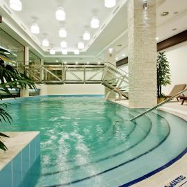 Earth & People Hotel & SPA - Free Parking & Swimming Pool, khách sạn ở Sofia