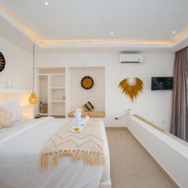 Villa Zahka - 1BR Private Luxury Hideaway near Seseh Beach