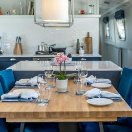 Luxurious houseboat near Canary Wharf in London, hótel í London